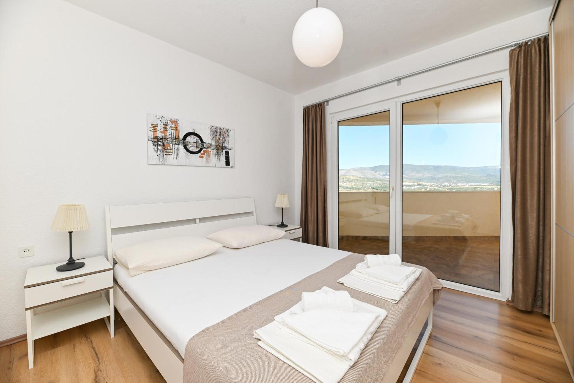 Apartments Bluesky Trogir Bagian luar foto