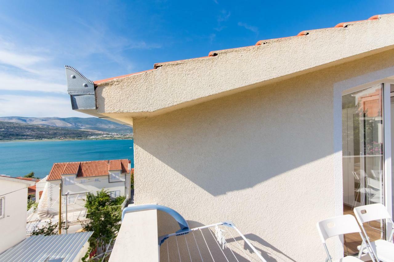 Apartments Bluesky Trogir Bagian luar foto