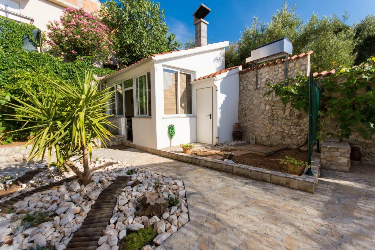 Apartments Bluesky Trogir Bagian luar foto