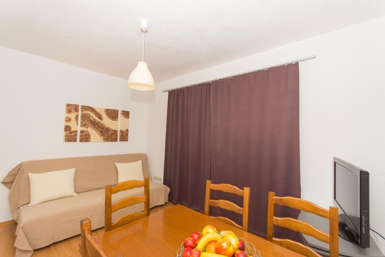 Apartments Bluesky Trogir Bagian luar foto