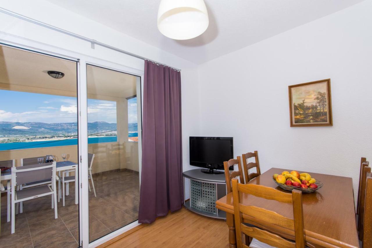 Apartments Bluesky Trogir Bagian luar foto