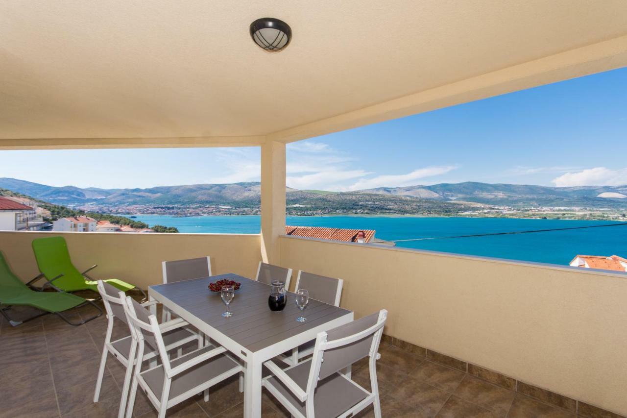 Apartments Bluesky Trogir Bagian luar foto