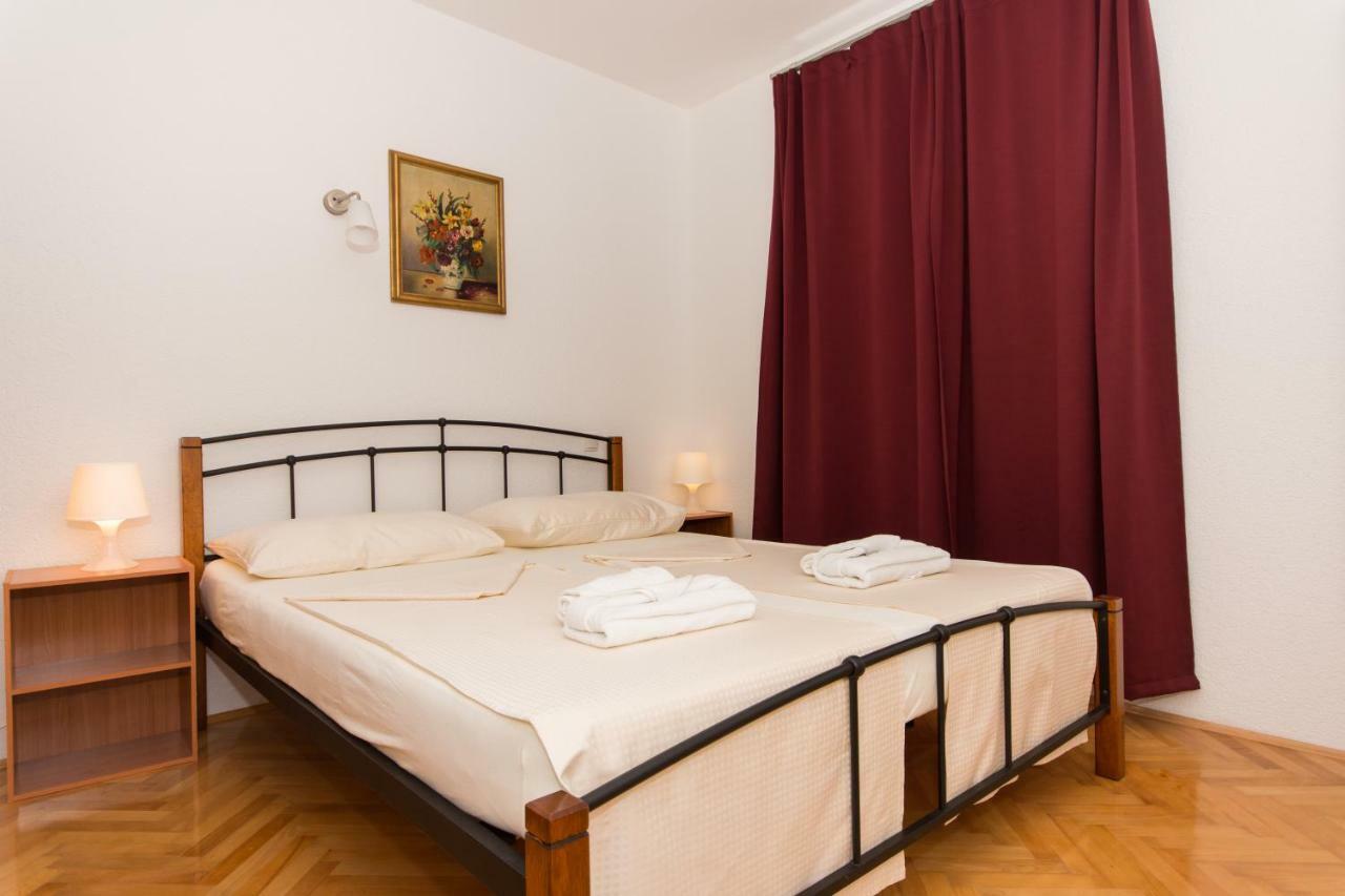 Apartments Bluesky Trogir Bagian luar foto