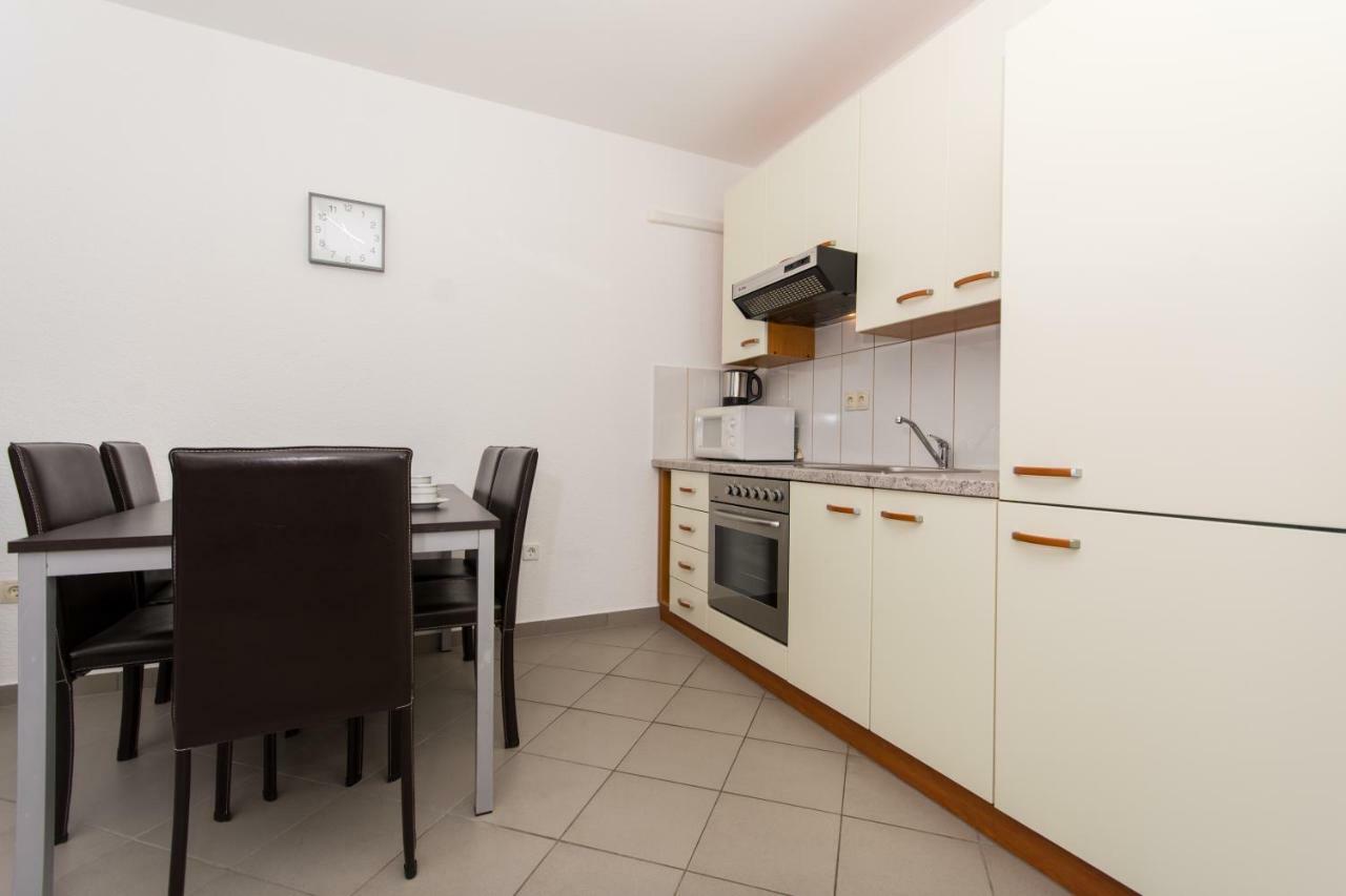 Apartments Bluesky Trogir Bagian luar foto