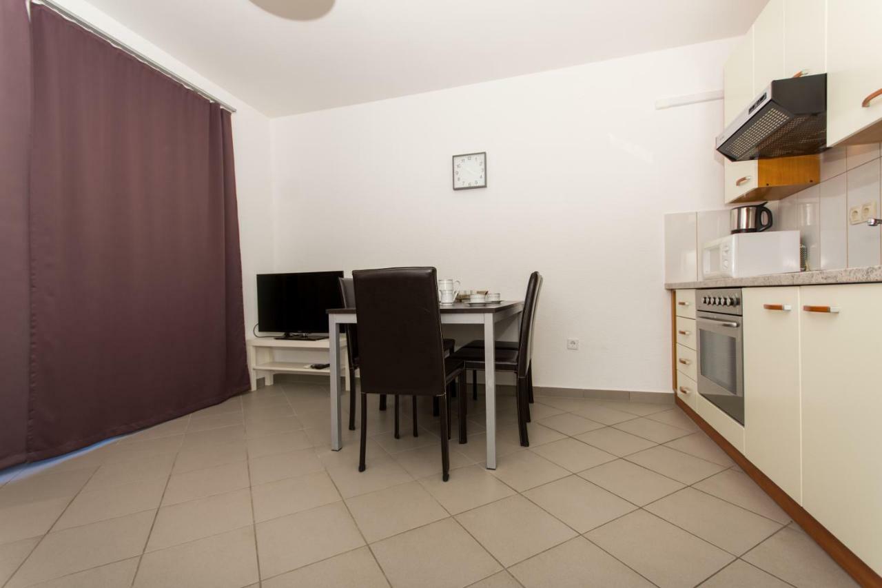 Apartments Bluesky Trogir Bagian luar foto