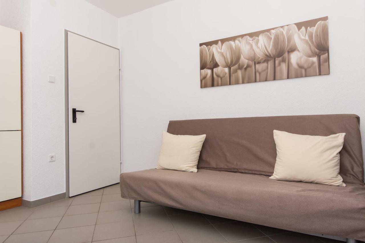 Apartments Bluesky Trogir Bagian luar foto