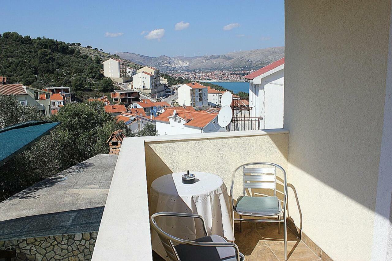 Apartments Bluesky Trogir Bagian luar foto